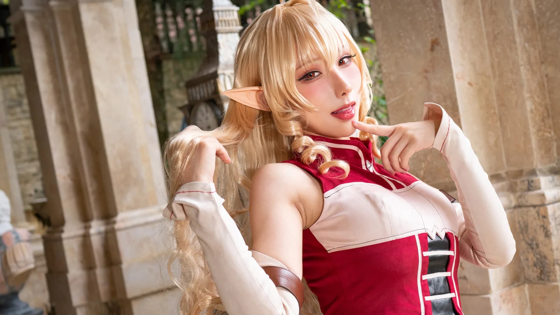 Bỏng mắt với bộ ảnh cosplay ''Thất nghiệp chuyển sinh'' của coser Hane Ame!