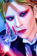 YOSHIKI