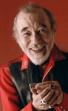 Mickey Curtis