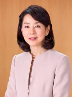 Sayuri Yoshinaga