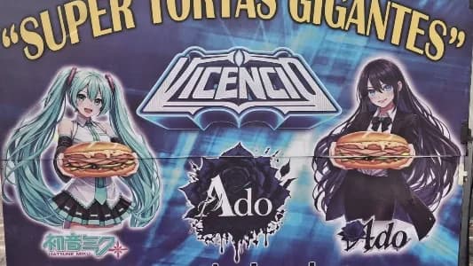 Hình ảnh Ado và Hatsune Miku "bán bánh mì truyền thống Mexico" khiến cộng đồng mạng xôn xao!
